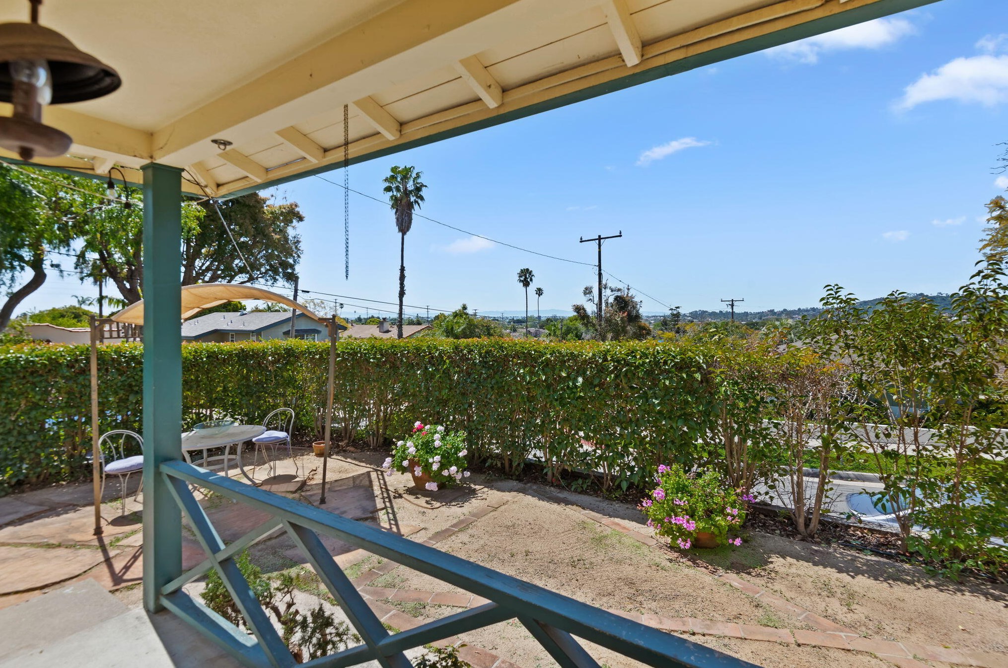 502 Chiquita Rd, Santa Barbara CA  93103-2540 exterior