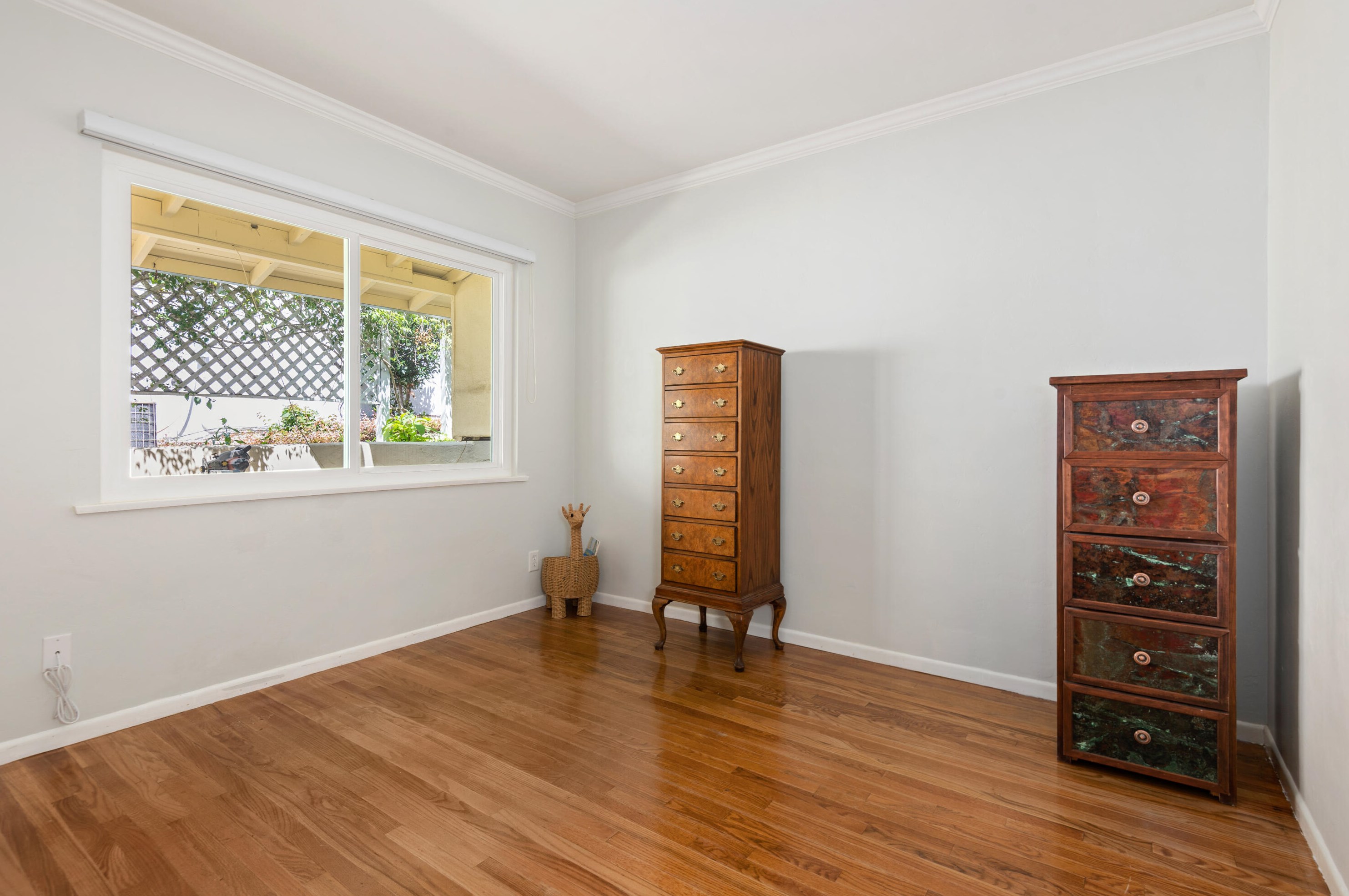 502 Chiquita Rd, Santa Barbara CA  93103-2540 exterior
