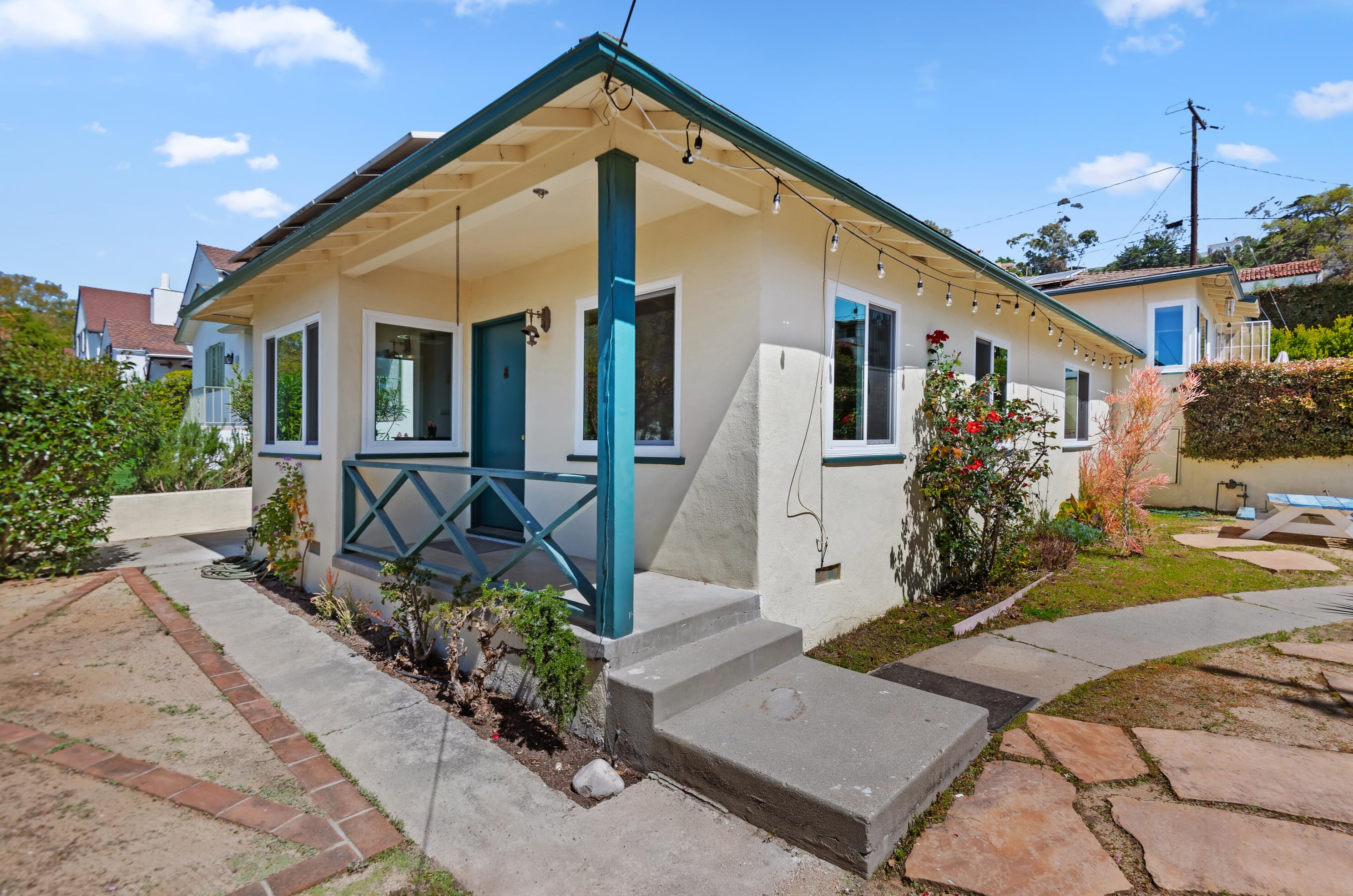 502 Chiquita Rd, Santa Barbara CA  93103-2540 exterior