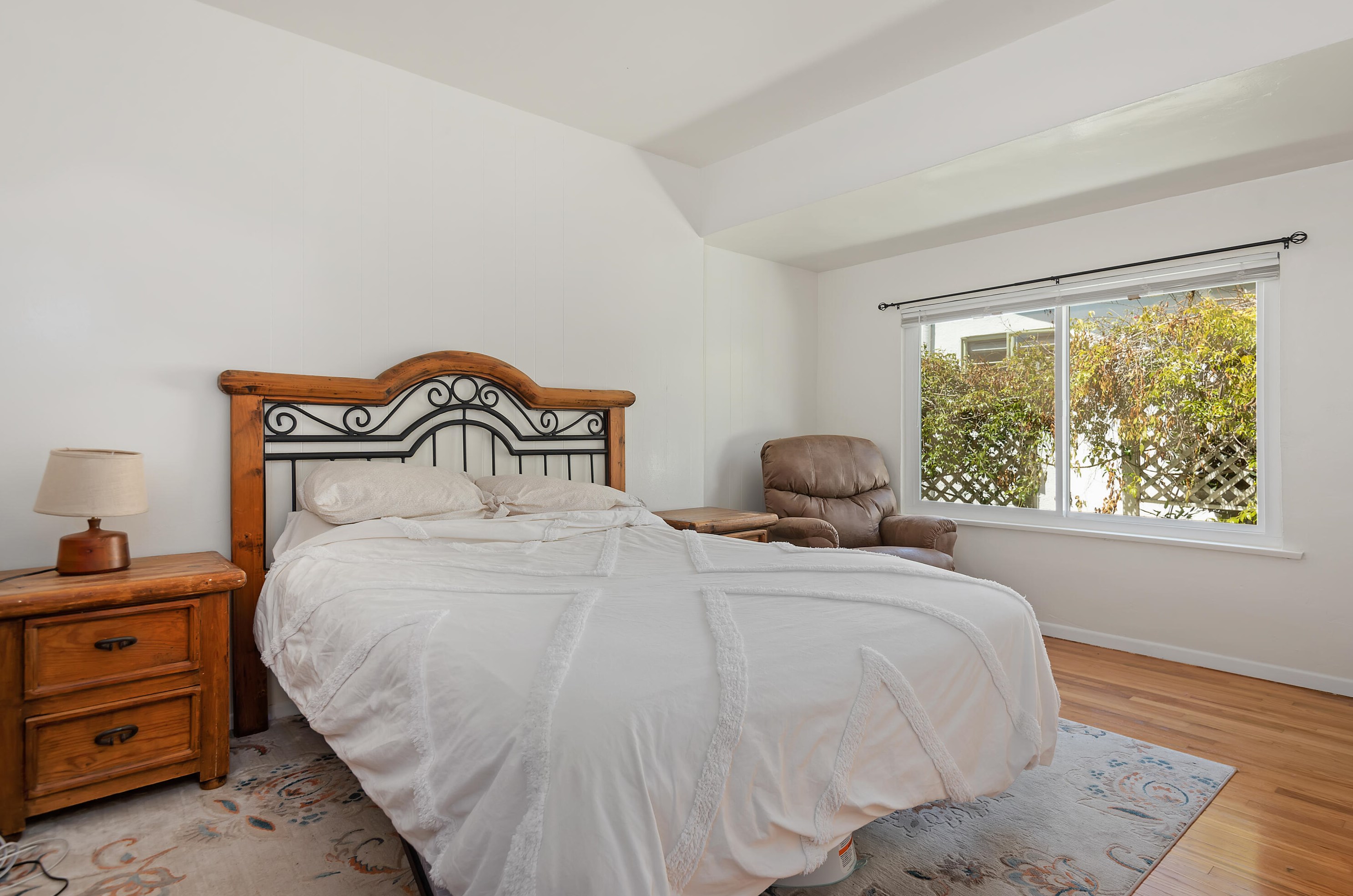 502 Chiquita Rd, Santa Barbara CA  93103-2540 exterior