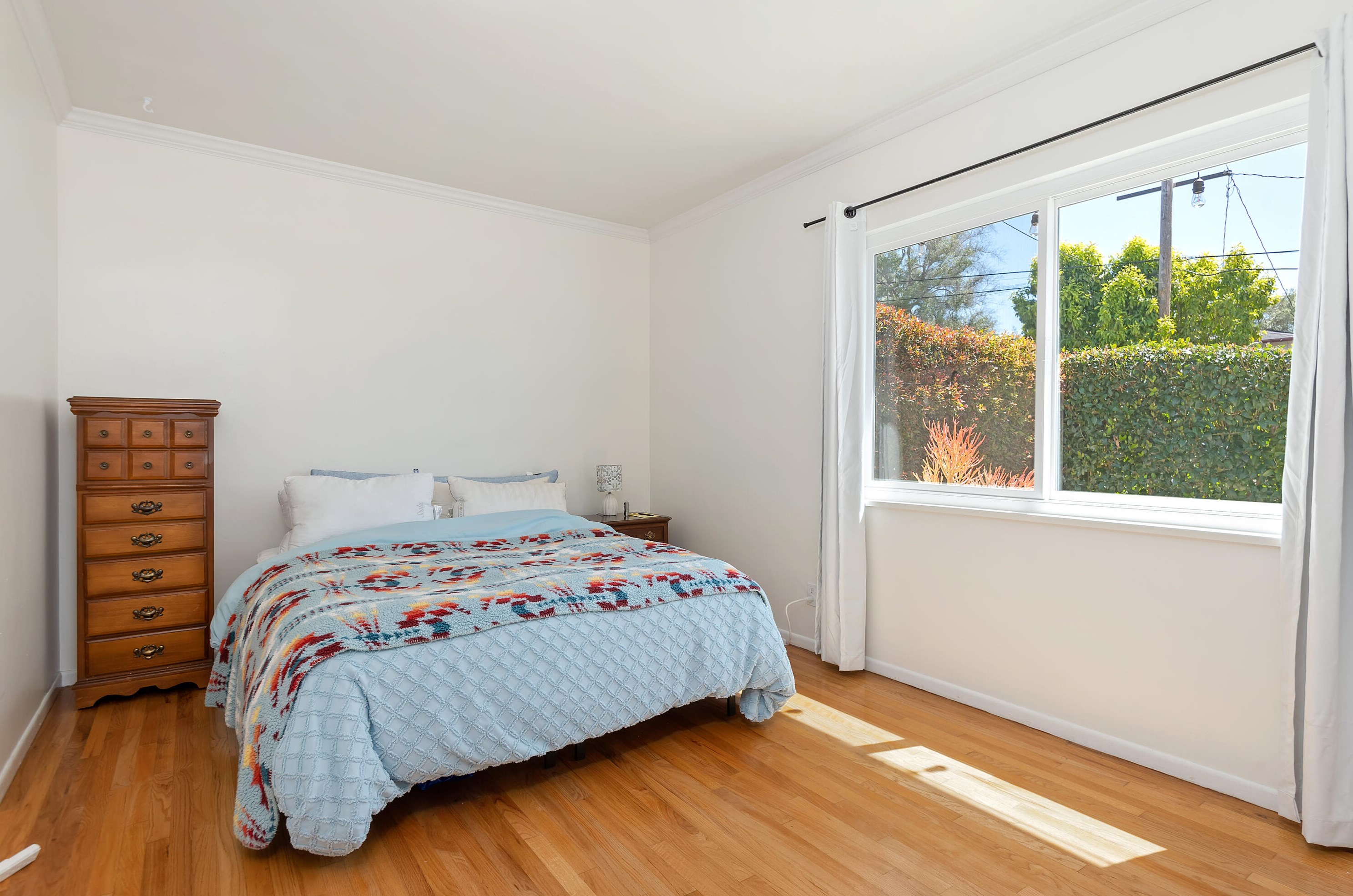 502 Chiquita Rd, Santa Barbara CA  93103-2540 exterior