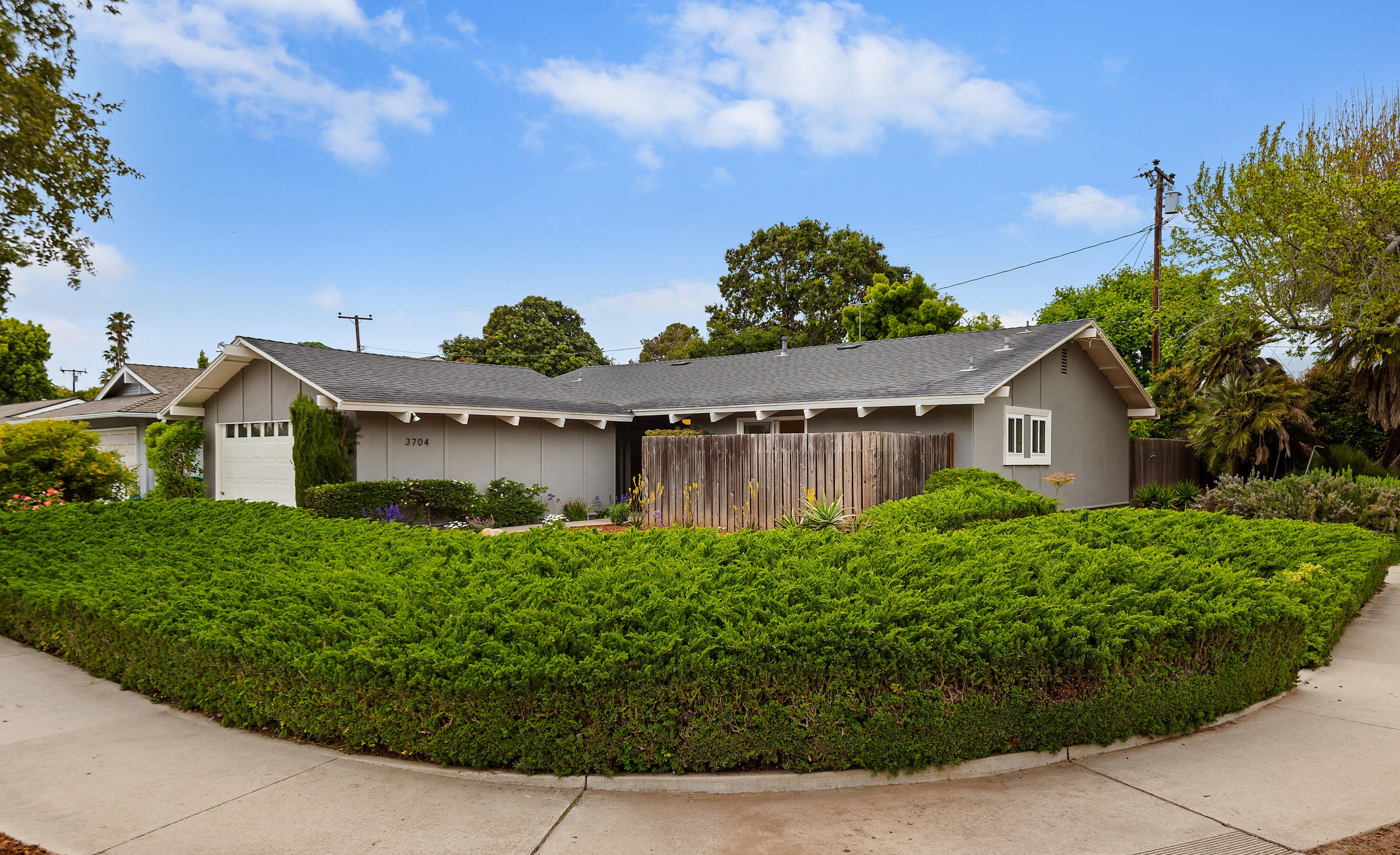 3704 Capri Dr, Santa Barbara, CA 93105-2413