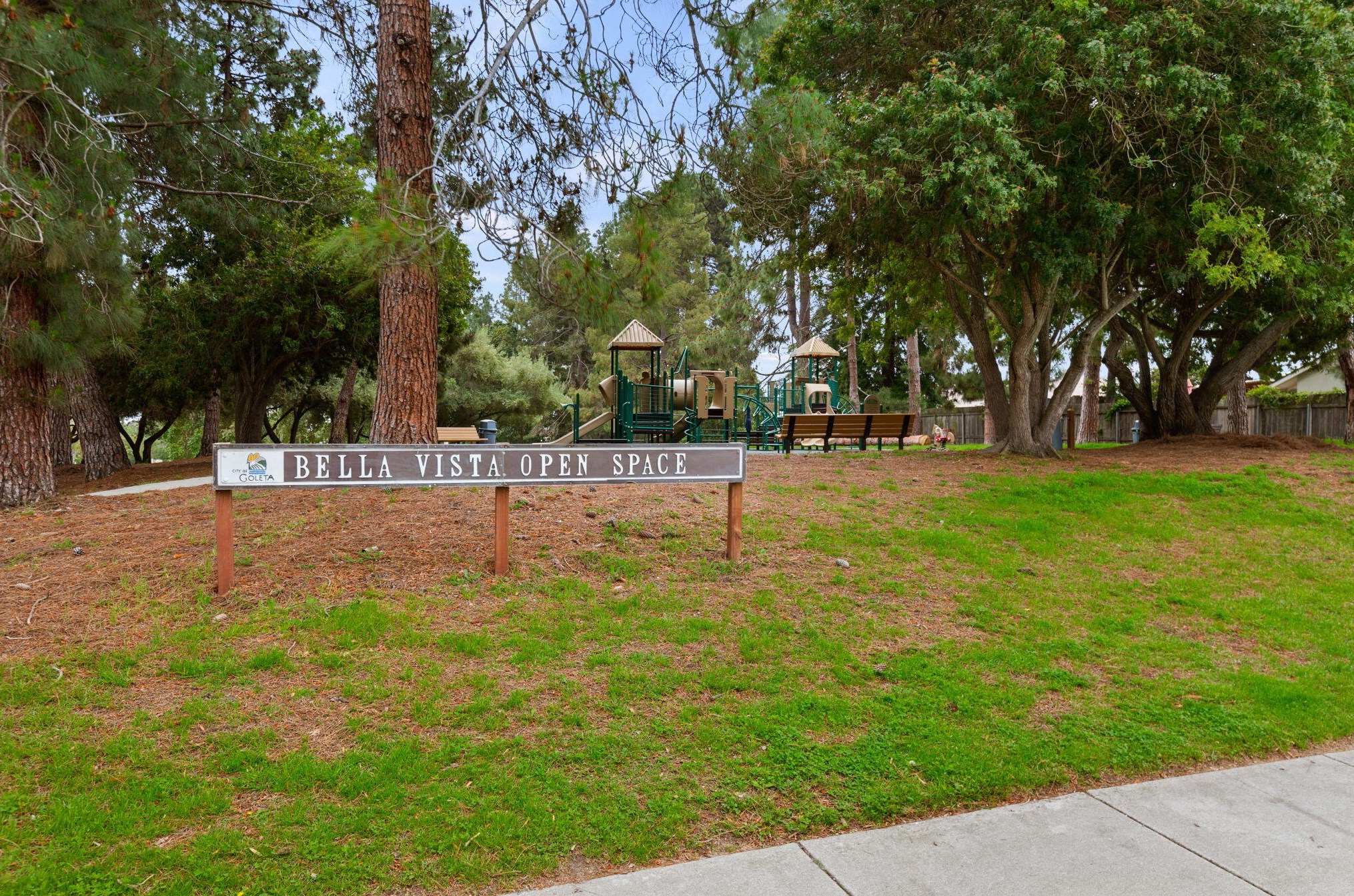 280 Savona Ave, Santa Barbara CA  93117-1202 exterior