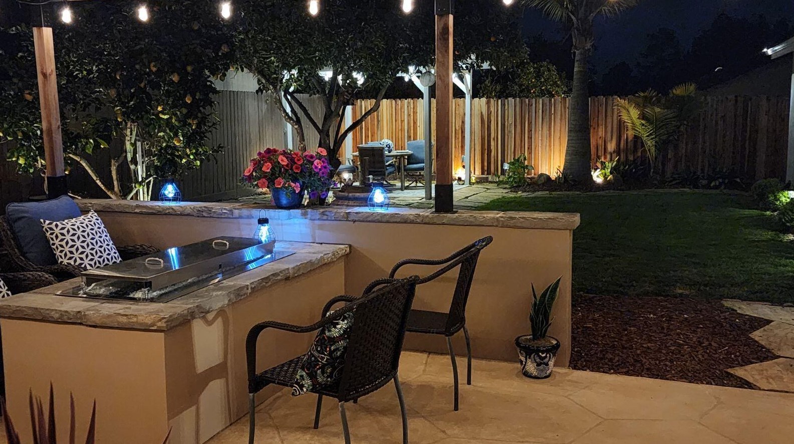 280 Savona Ave, Santa Barbara CA  93117-1202 exterior