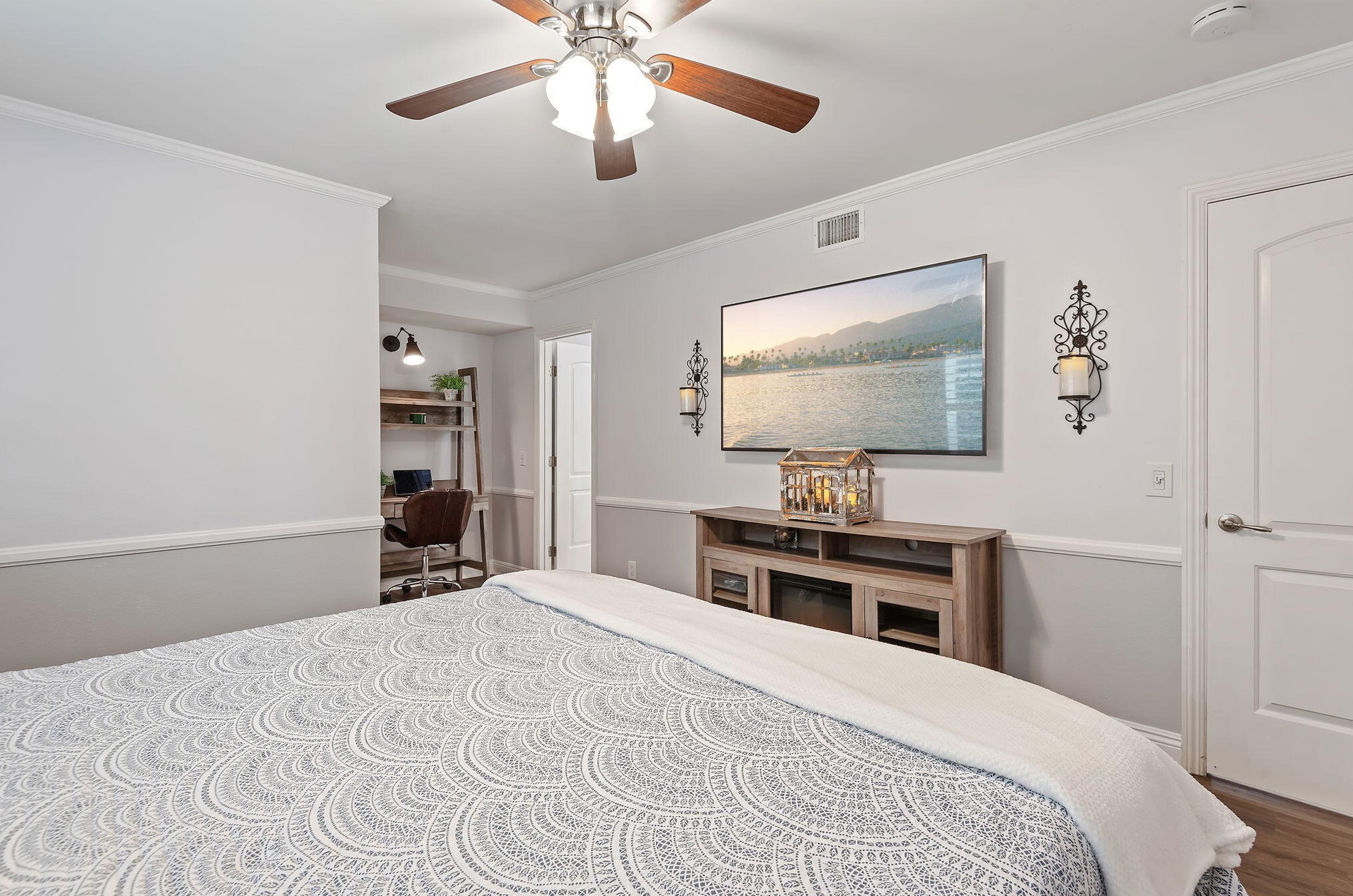 280 Savona Ave, Santa Barbara CA  93117-1202 exterior
