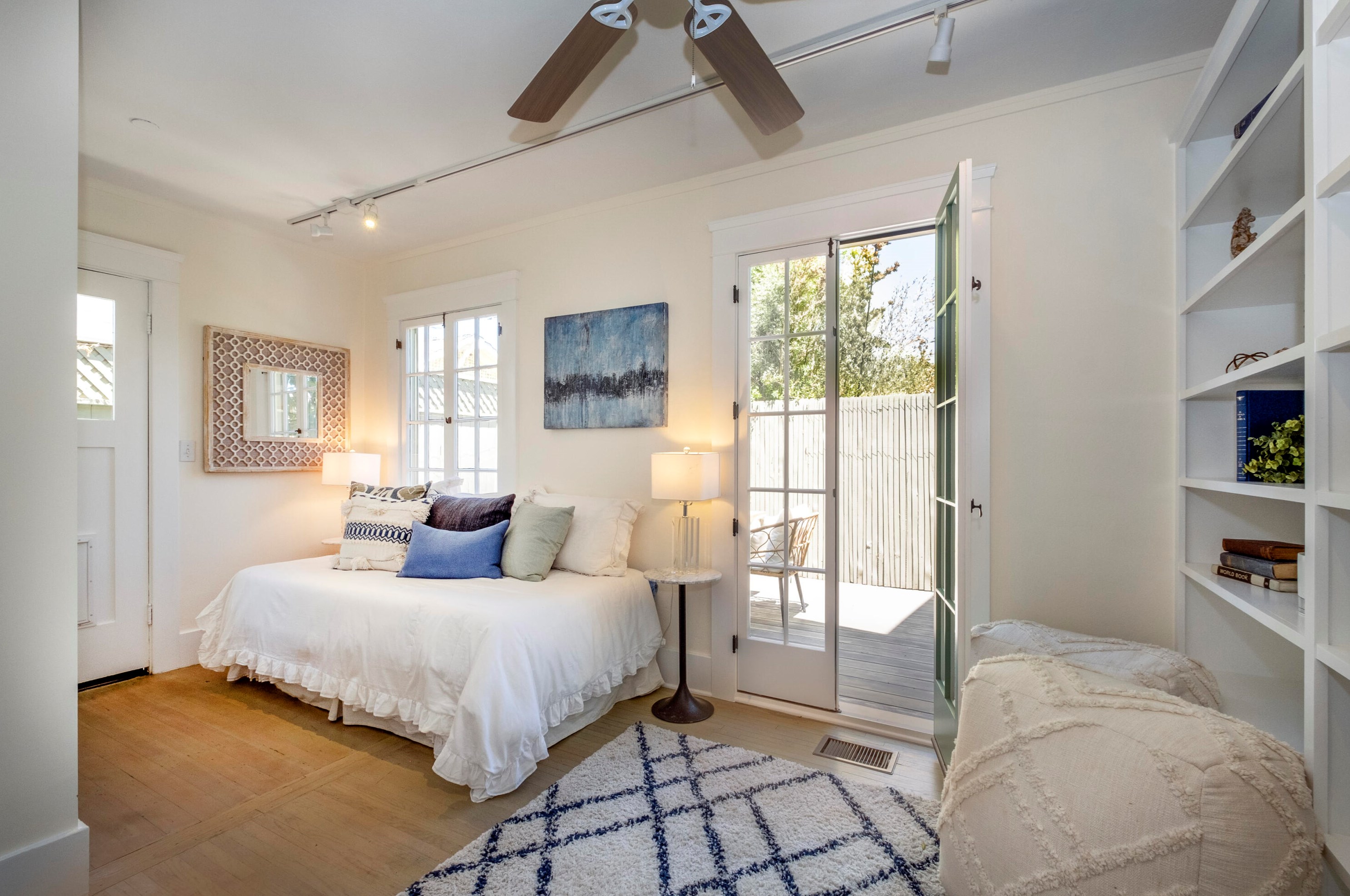 427 Sola St, Santa Barbara CA  93101-1220 exterior