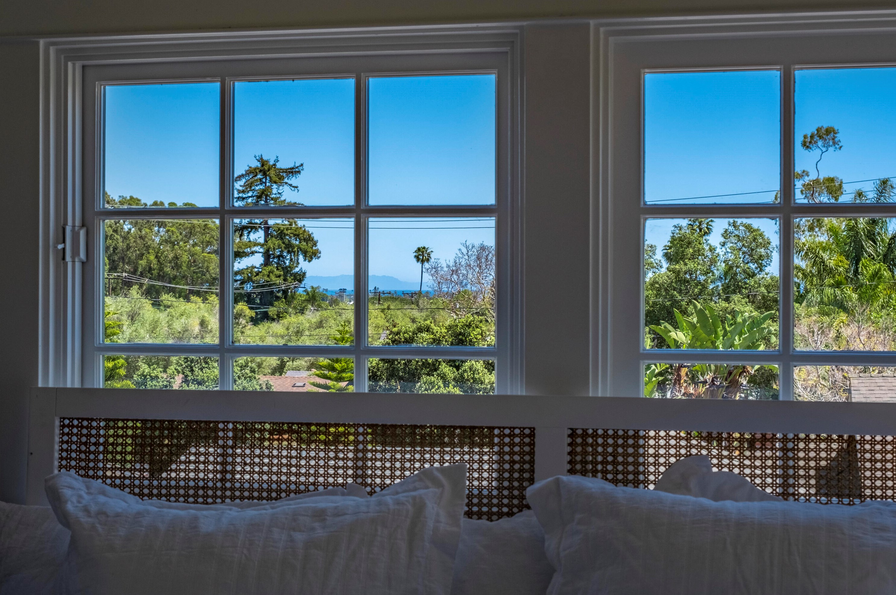 427 Sola St, Santa Barbara CA  93101-1220 exterior
