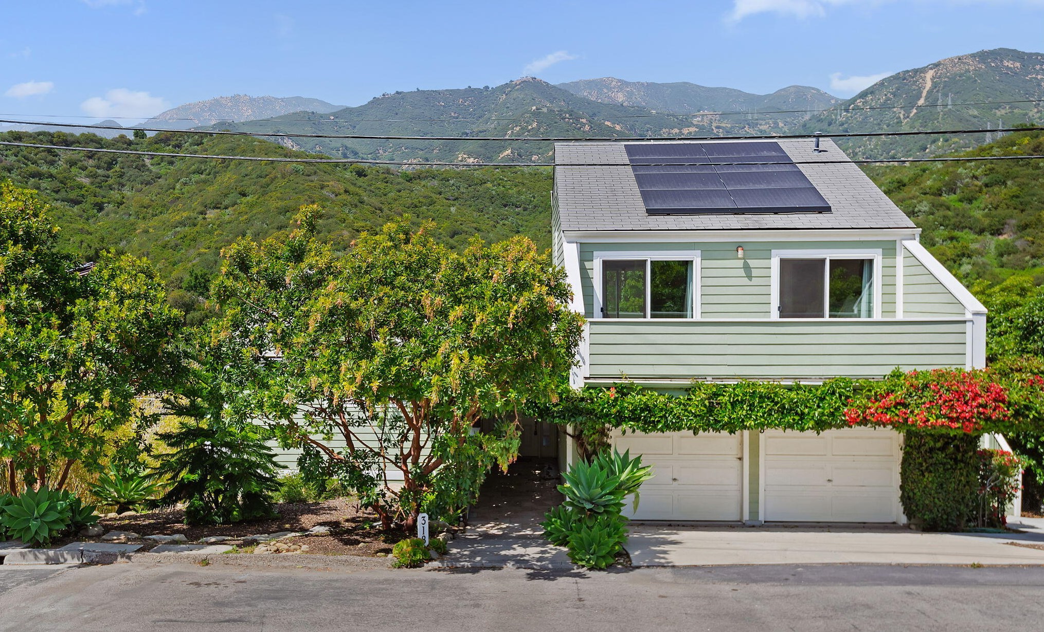 318 Sherman Rd, Santa Barbara, CA 93103-1649