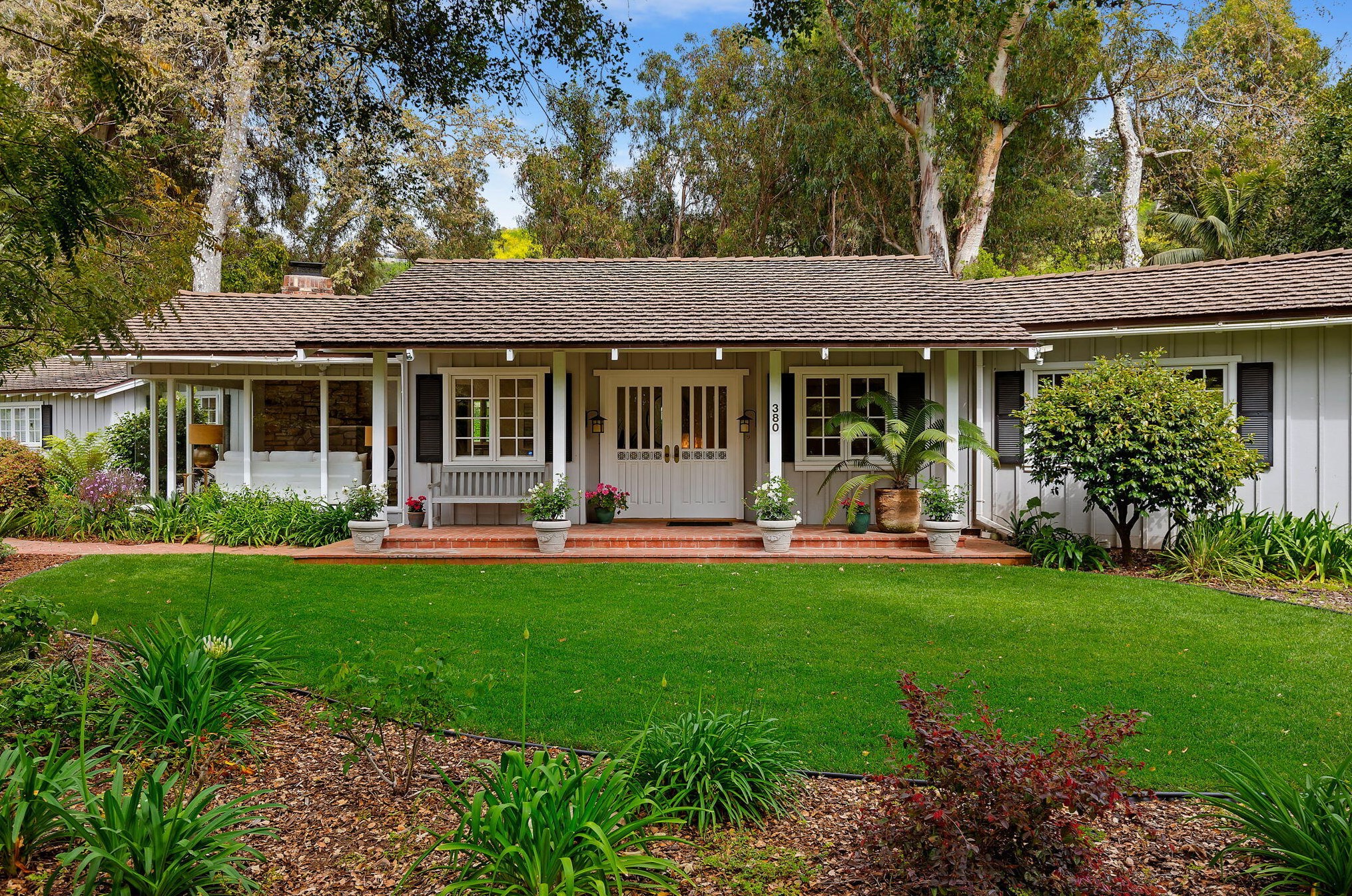 380 Sheffield Dr, Santa Barbara, CA 93108-2232
