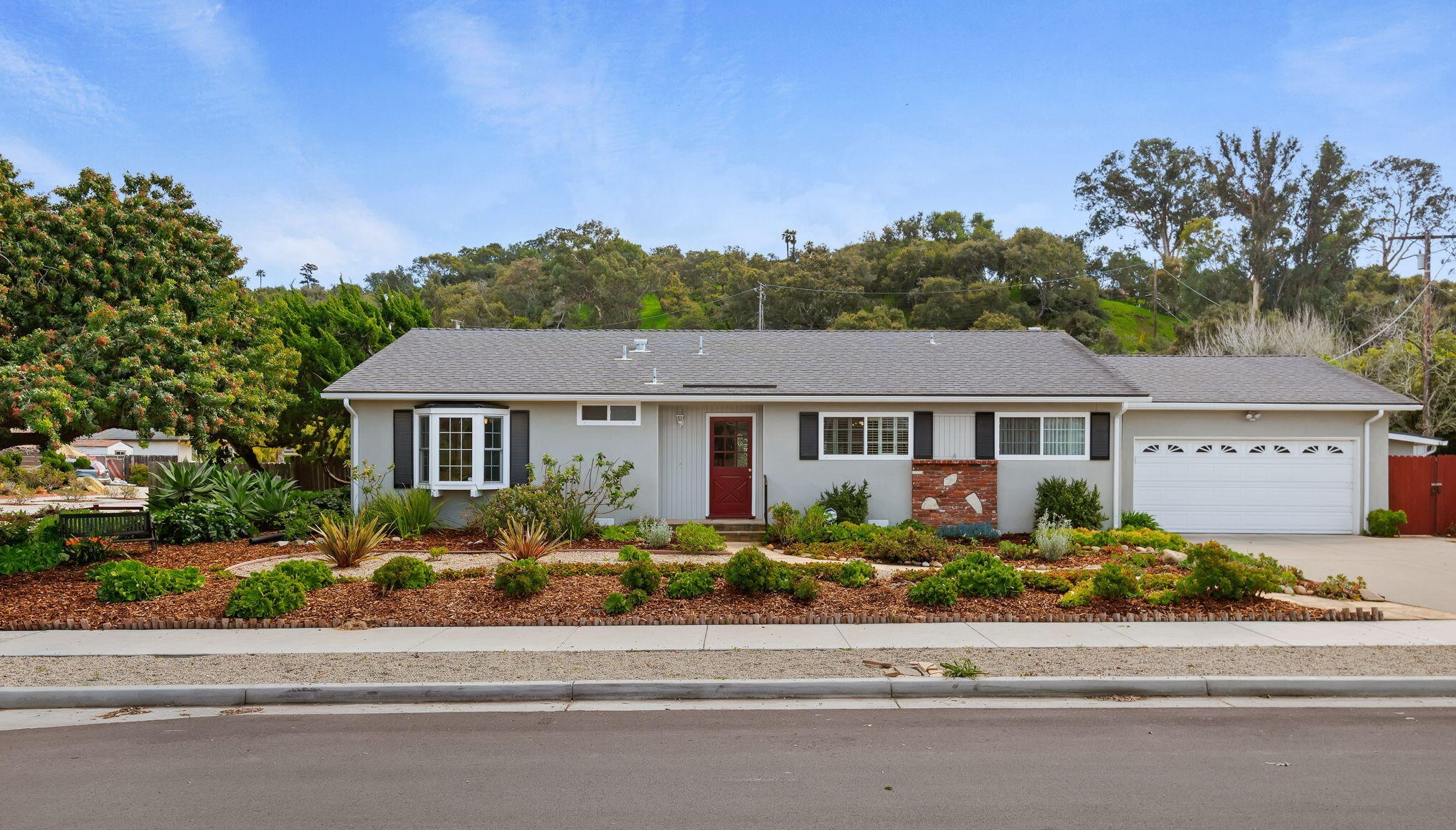 4643 More Mesa Dr, Santa Barbara, CA 93110-2048
