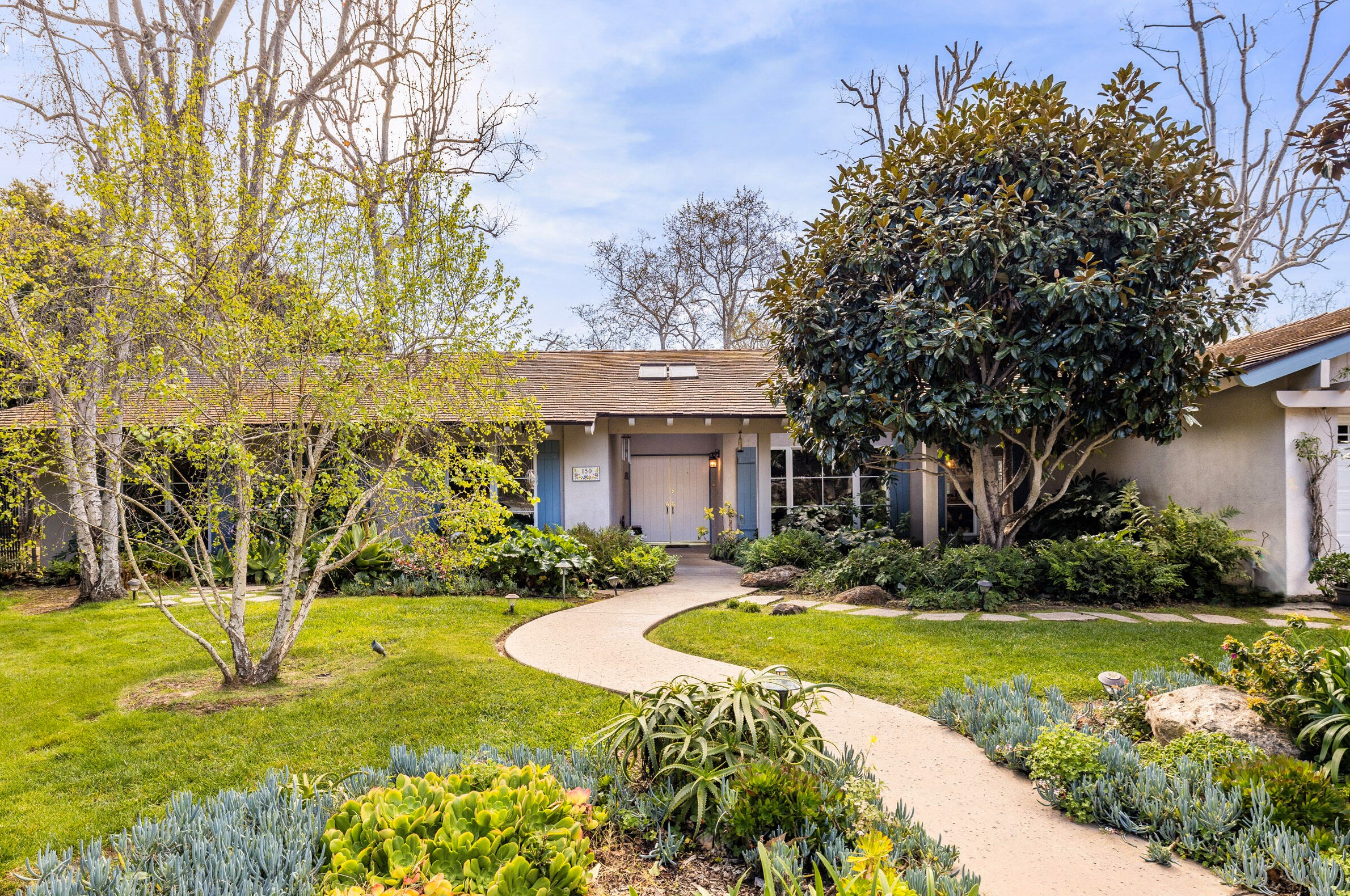 150 San Leandro Pl, Santa Barbara, CA 93108-2660