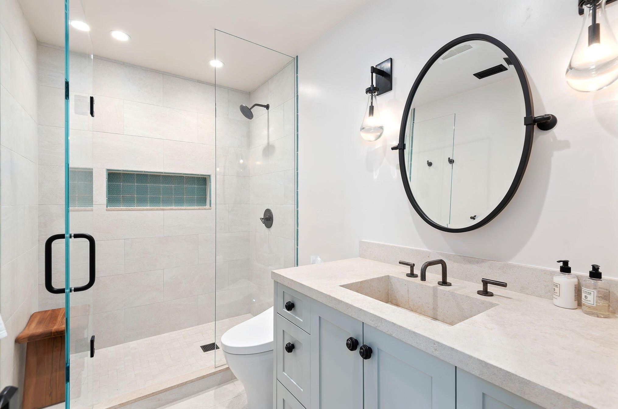 1530 Shoreline Dr, Santa Barbara CA  93109-2073 exterior
