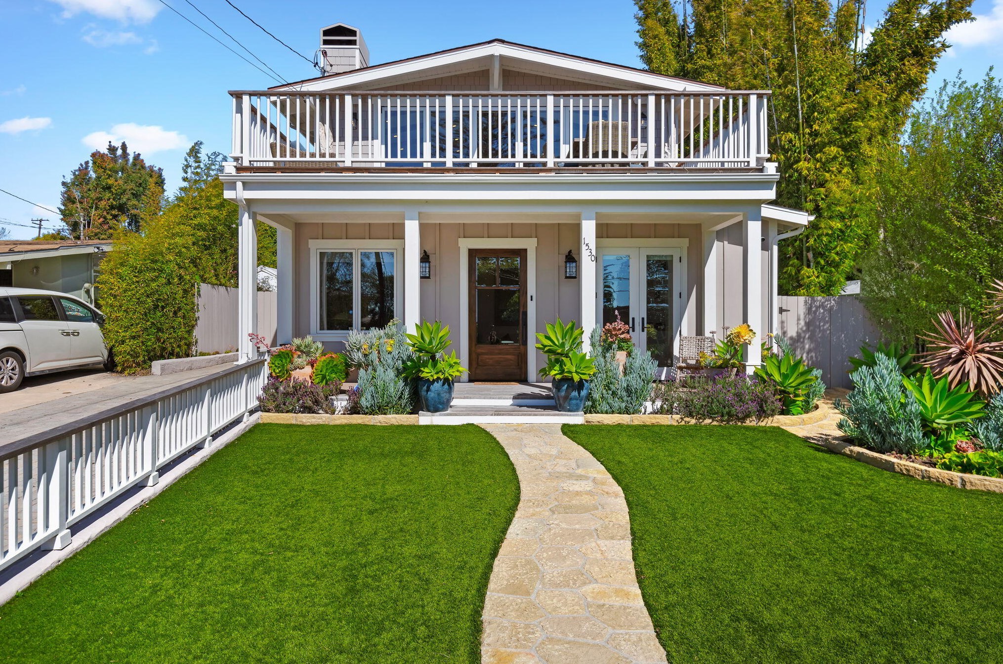 1530 Shoreline Dr, Santa Barbara CA  93109-2073 exterior