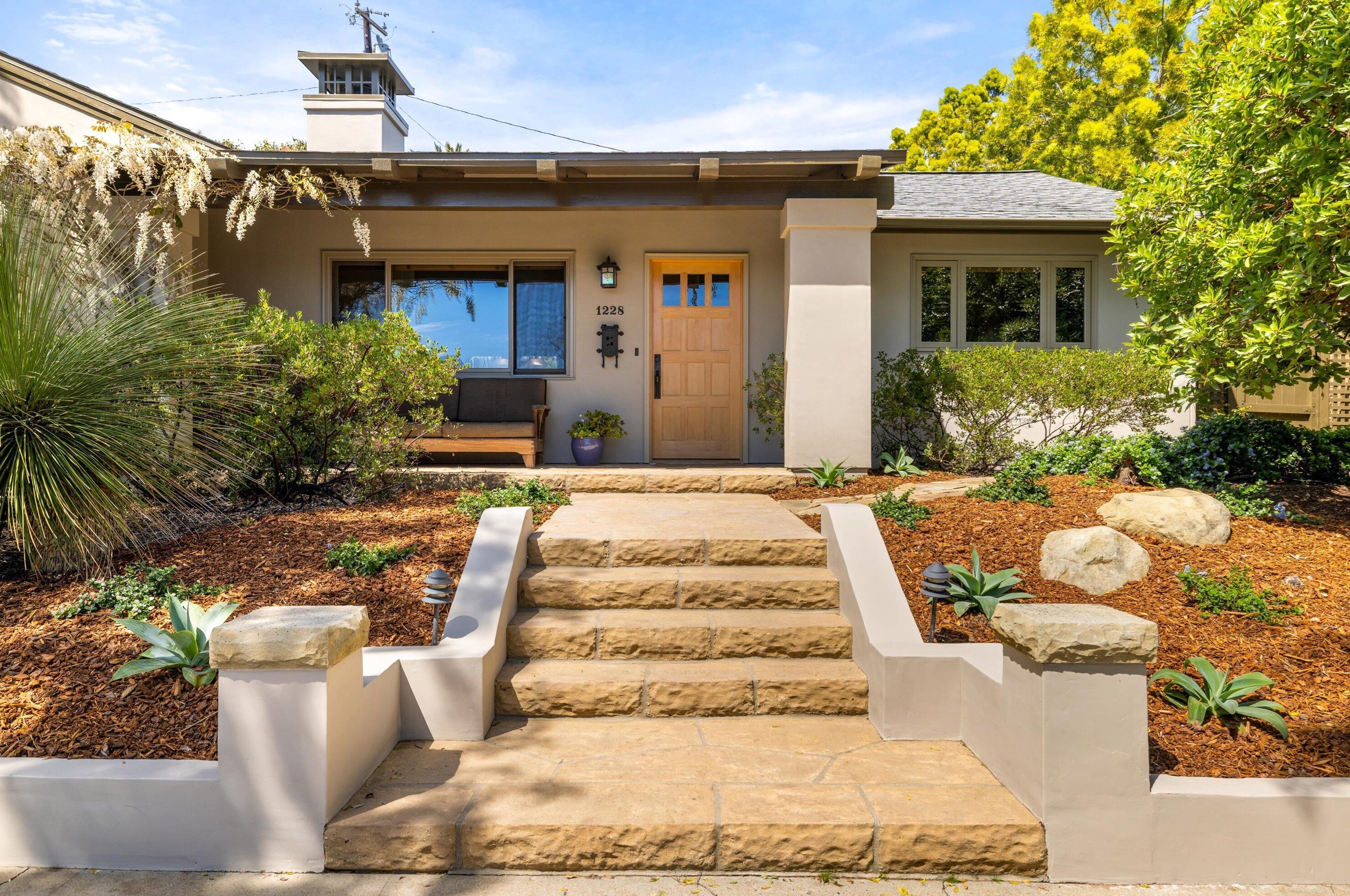 1228 San Miguel Ave, Santa Barbara, CA 93109-2100