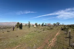 8300 Foothill Rd, New Cuyama, CA 93254 - Photo 6