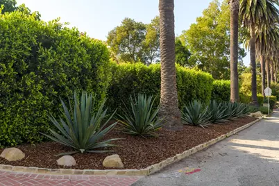 939 Las Palmas Drive, Santa Barbara, CA 93110 - Photo 28