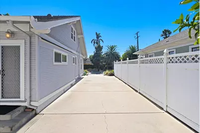 136 W Figueroa Street, Santa Barbara, CA 93101 - Photo 18
