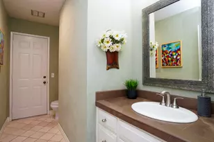 718 Pamela Wood St, Thousand Oaks, CA 91320 - Photo 16