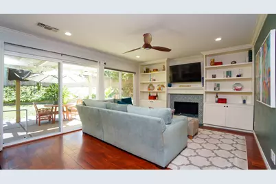 718 Pamela Wood Street, Thousand Oaks, CA 91320 - Photo 14