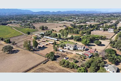 2000 N Refugio Road, Santa Ynez, CA 93460 - Photo 22