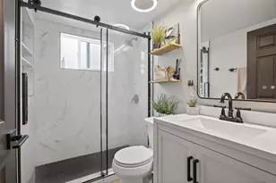 305 Mesa Ln, Santa Barbara, CA 93109 - Photo 32