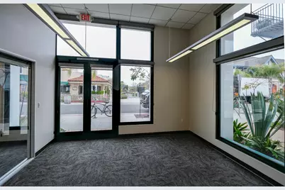 8 W Victoria Street, Santa Barbara, CA 93101 - Photo 4