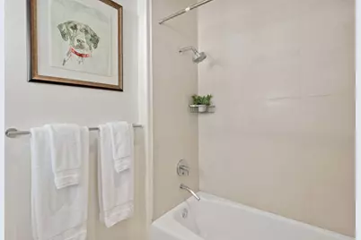 18 W Victoria Street #Apt 303, Santa Barbara, CA 93101 - Photo 24