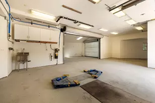 2932 Cliff Dr, Santa Barbara, CA 93109 - Photo 38