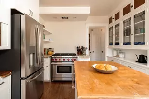 22 E Islay St, Santa Barbara, CA 93101 - Photo 8