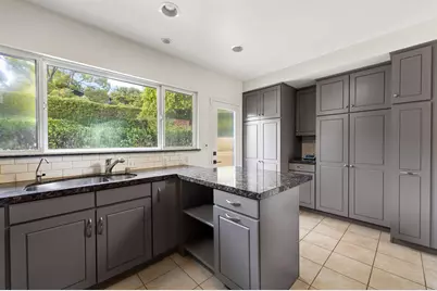 1811 Prospect Avenue, Santa Barbara, CA 93103 - Photo 56