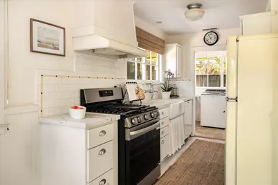 601 E Victoria Street, Santa Barbara, CA 93103 - Photo 12