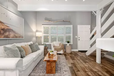 220 Elm Avenue #Apt 19, Carpinteria, CA 93013 - Photo 4