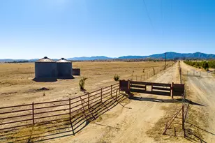 2011 Foothill Rd, Cuyama, CA 93254 - Photo 20
