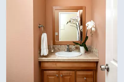 522 W Victoria Street #Apt F, Santa Barbara, CA 93101 - Photo 8