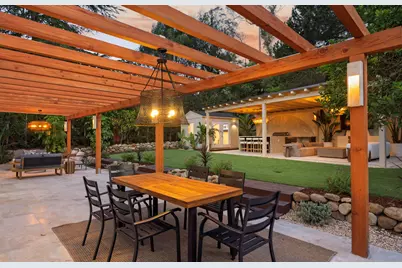 1275 Kenwood Road, Santa Barbara, CA 93109 - Photo 18
