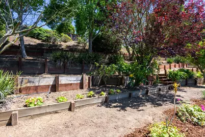 805 Vincente Way, Santa Barbara, CA 93105 - Photo 16