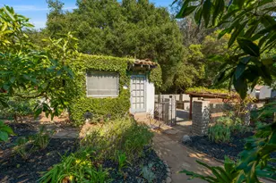 99 La Vuelta Rd, Montecito, CA 93108 - Photo 30
