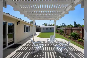 5137 University Dr, Santa Barbara, CA 93111 - Photo 2