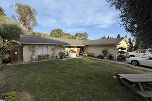 920 Flora Vista Dr, Santa Barbara, CA 93109 - Photo 1
