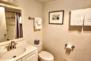 521 W Montecito St, Santa Barbara, CA 93101 - Photo 8