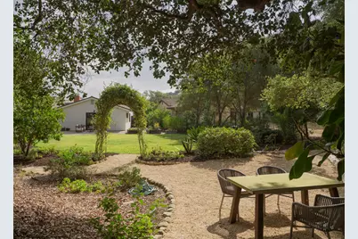 1102 Plaza Del Monte, Santa Barbara, CA 93101 - Photo 4