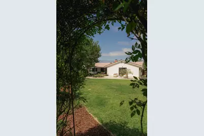 1102 Plaza Del Monte, Santa Barbara, CA 93101 - Photo 42