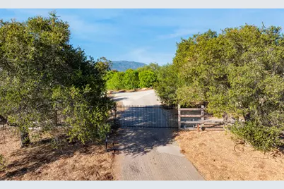 1150 N Fairview Avenue, Goleta, CA 93117 - Photo 12