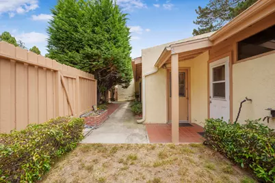 2044 Elise Way, Santa Barbara, CA 93109 - Photo 10