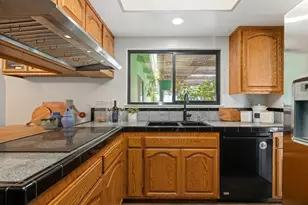 6105 Manzanillo Dr, Goleta, CA 93117 - Photo 12