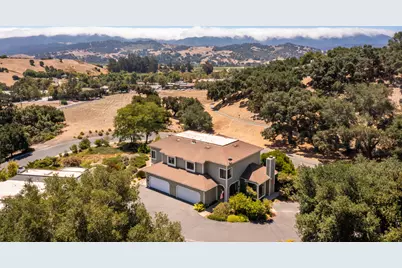 702 Hillside Drive, Solvang, CA 93463 - Photo 2