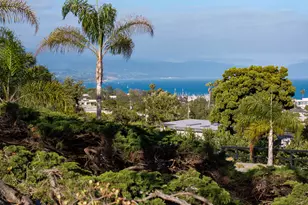 556 La Marina, Santa Barbara, CA 93109 - Photo 12