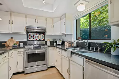 2012 Castillo Street #Apt B, Santa Barbara, CA 93105 - Photo 12