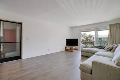 47 Dearborn Place #26, Goleta, CA 93117 - Photo 2