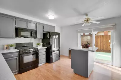 1001 E Bush Avenue, Lompoc, CA 93436 - Photo 6